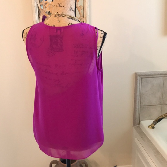 Magenta top - Picture 2 of 2
